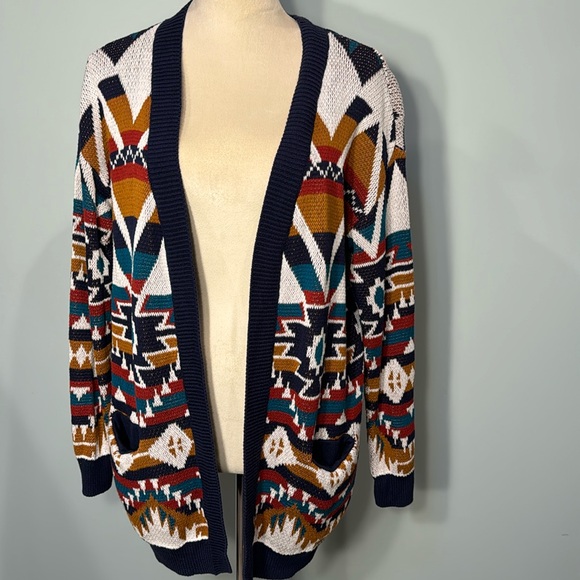 Divided by H&M bold Aztec sweater cardigan Size XS oversized fit - Picture 1 of 7